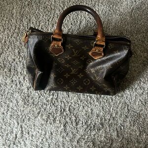 Louis Vuitton authentic vintage 1982 speedy 30